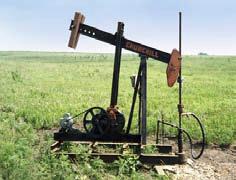 MGS Oil and Gas Pump Jack image PUB0652