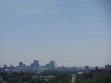 Picture of a good visibility day in Saint Louis.